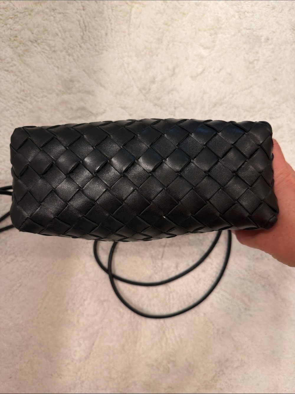 Bottega Veneta Black Intrecciato Woven Crossbody Pouch - Picture 3 of 4
